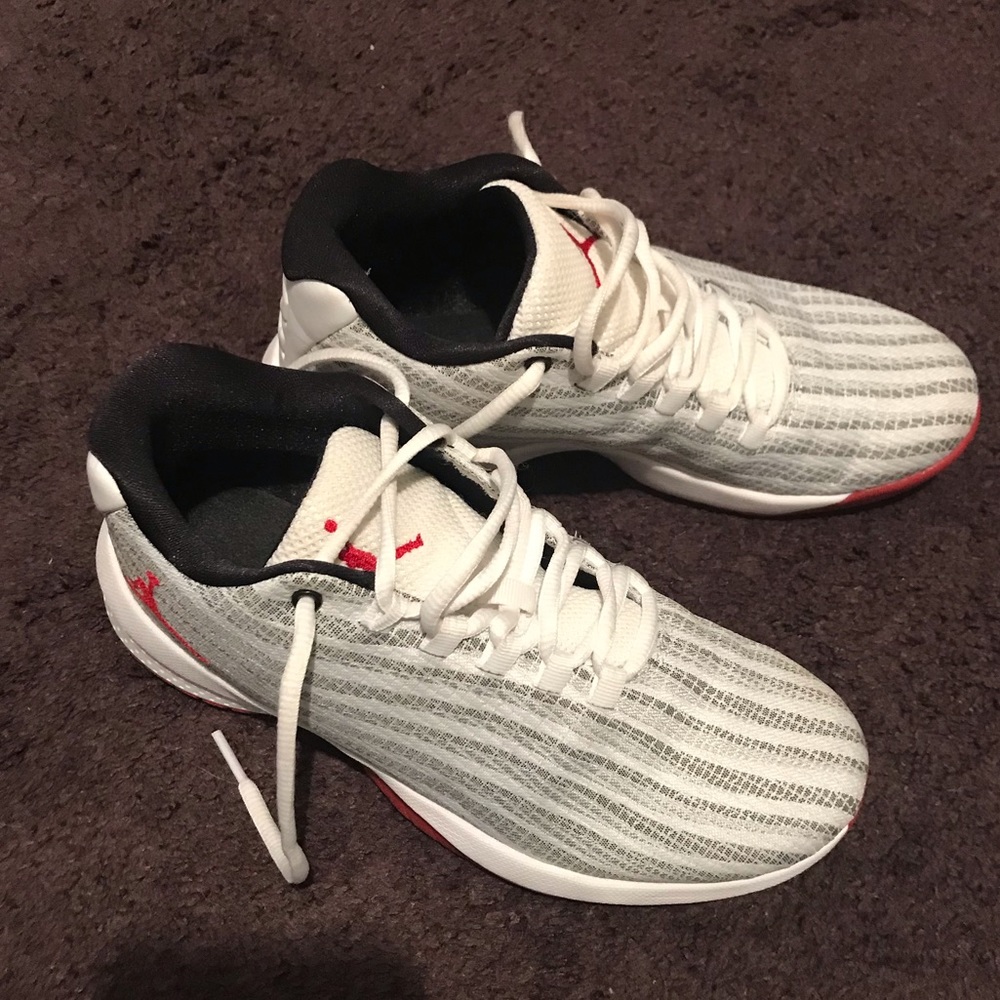 Air Jordan basketball sneaks